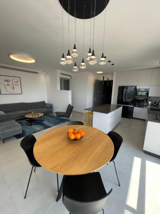 #דירת יוקרה על הים Sunset Beach Apartment# Givat Olga Exterior photo